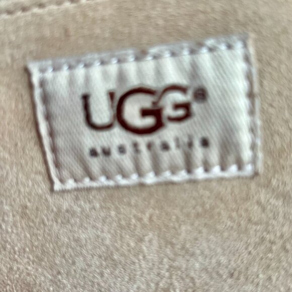 UGG Australia Suede Shearlling Mini Drawstring Backpack. - Picture 8 of 14